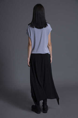 SHORT SLEEVE KEYHOLE FRONT TOP